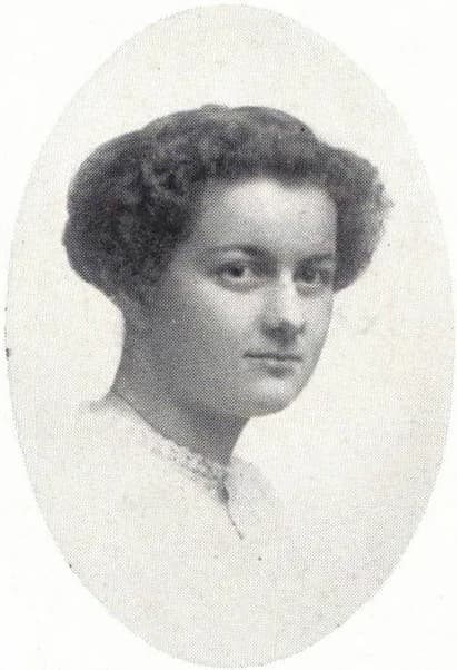 1911 yearbook portrait of Harriett MacEachron