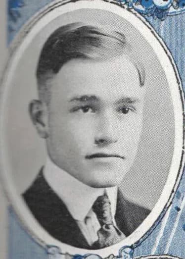 1918 yearbook portrait of Raymond Heinrich