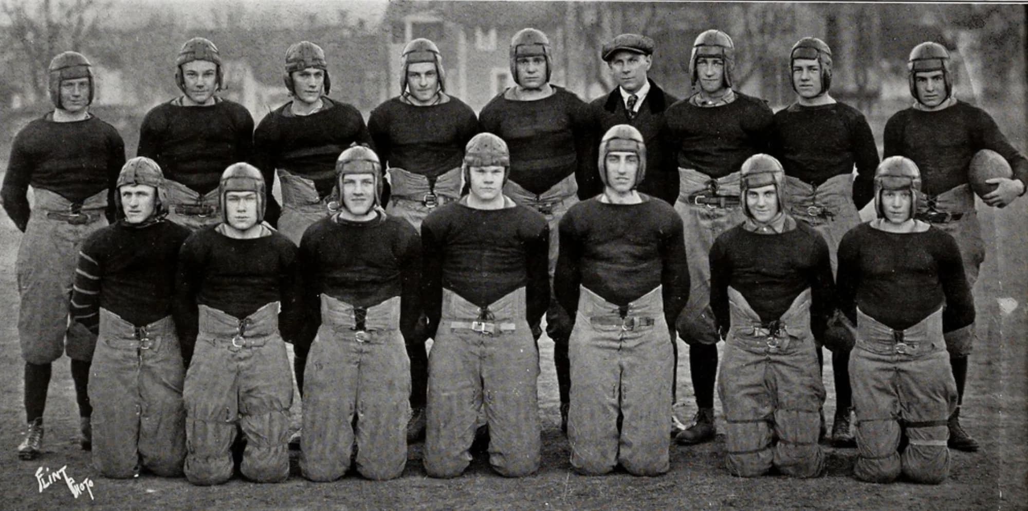 Boys Varsity Football team photograph