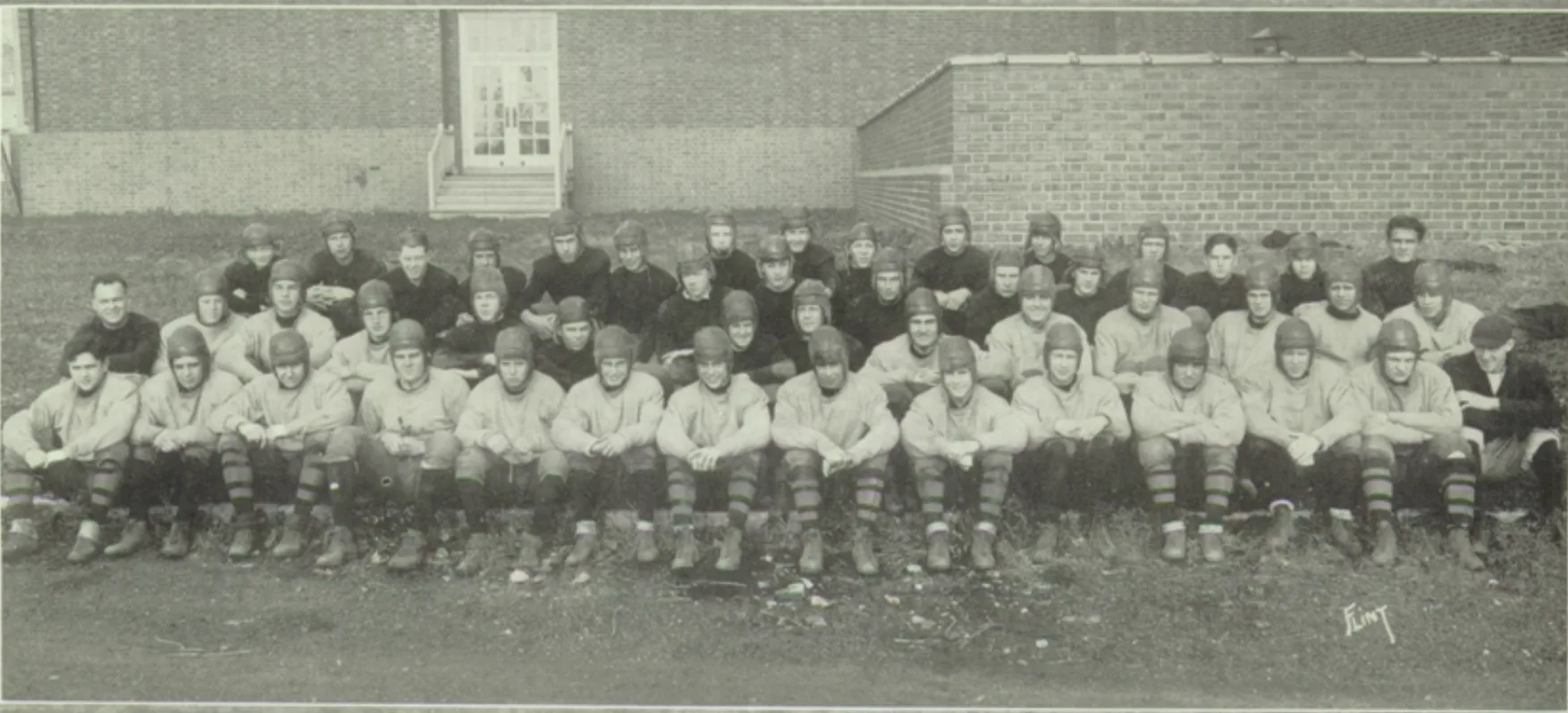 Boys Varsity Football team photograph