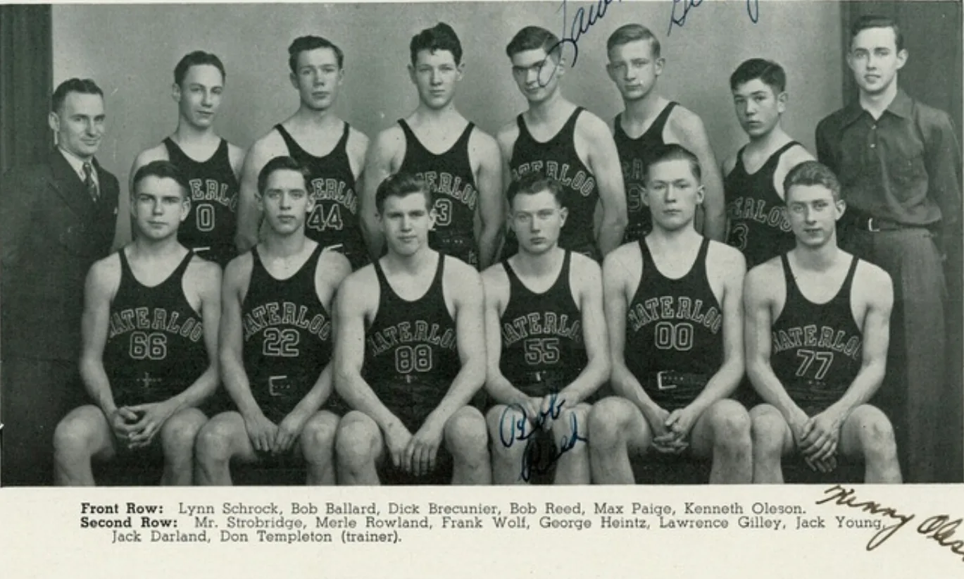 Boys Varsity Basketball team photograph