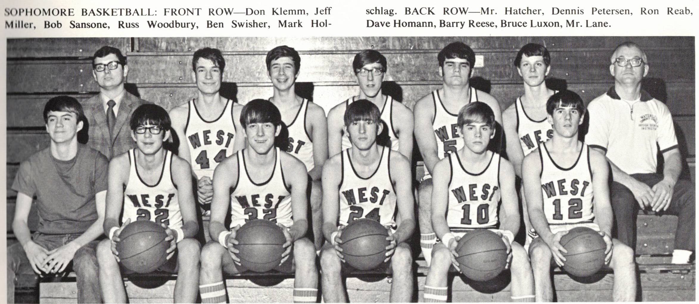 Basketball Sophomore Team Photograph