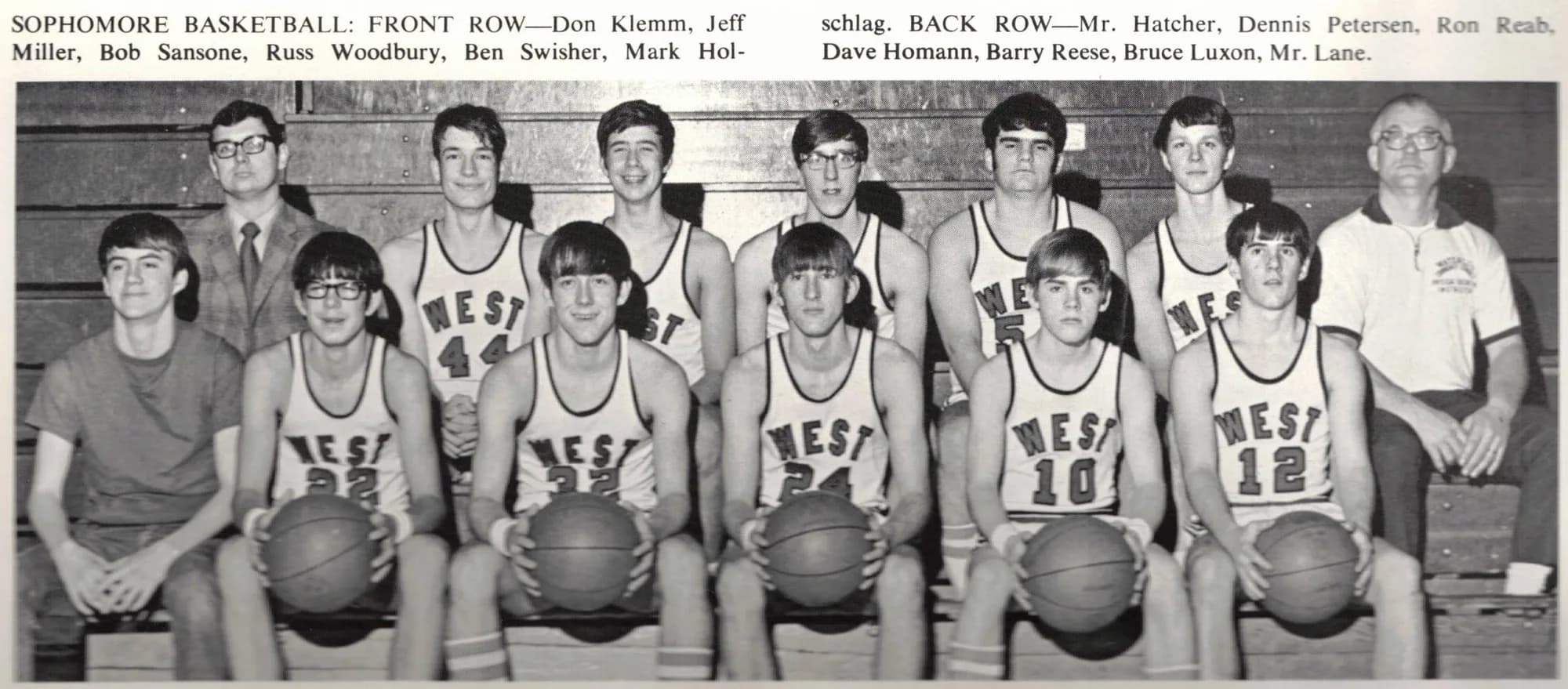 Boys Sophomore Basketball team photograph