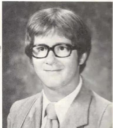 Kim Benson — Primary portrait